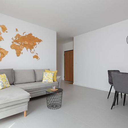 Nowe Bemowo Apartment By Renters Варшава Екстер'єр фото