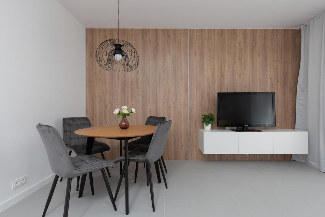 Nowe Bemowo Apartment By Renters Варшава Екстер'єр фото