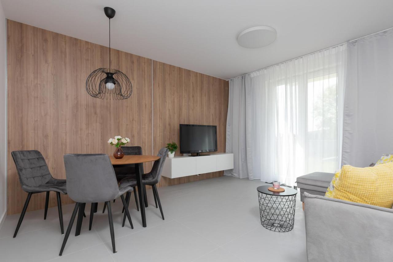 Nowe Bemowo Apartment By Renters Варшава Екстер'єр фото